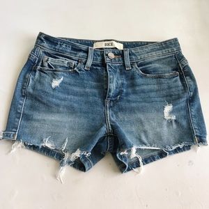 bke stella mid rise shorts !